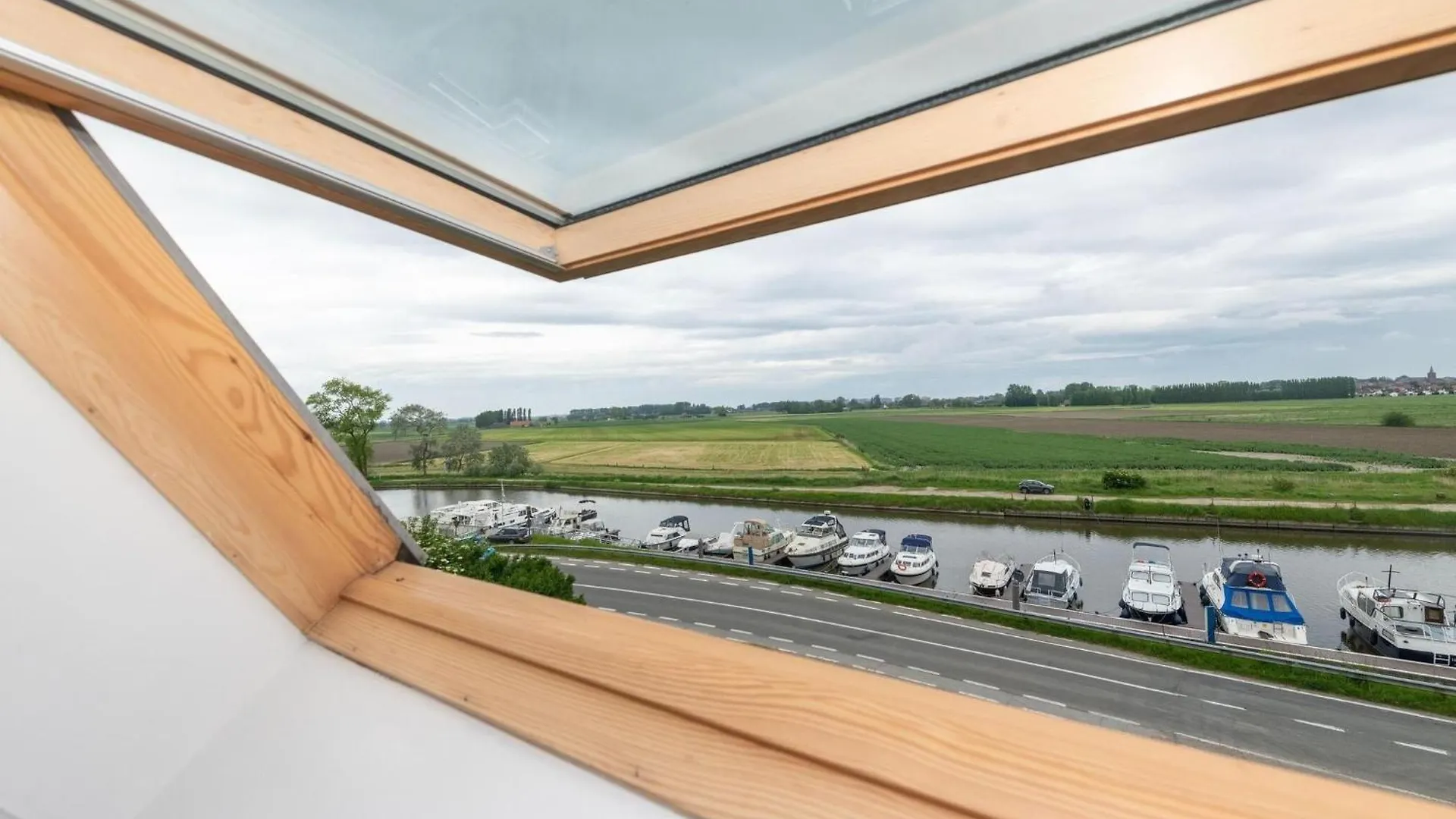 Beautiful Duplex Apartment With Fantastic Views Nieuwpoort